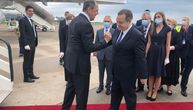 Mikrofon za Dačića, monografija za Vučića: Koje poklone je Lavrov doneo u Srbiju