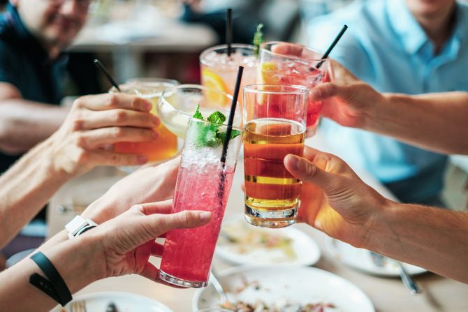 Kokteli, alkohol, piće, petak, horoskop Kokteli, alkohol, piće, petak, horoskop
