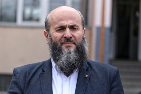 Srbija, Izbori, Glasanje, 2020, Muamer Zukorlić Srbija, Izbori, Glasanje, 2020, Muamer Zukorlić