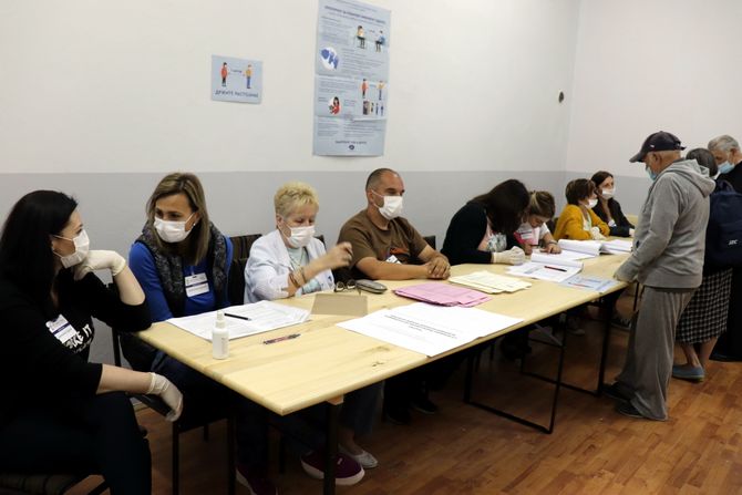 Srbija, Izbori 2020, glasanje Srbija, Izbori 2020, glasanje