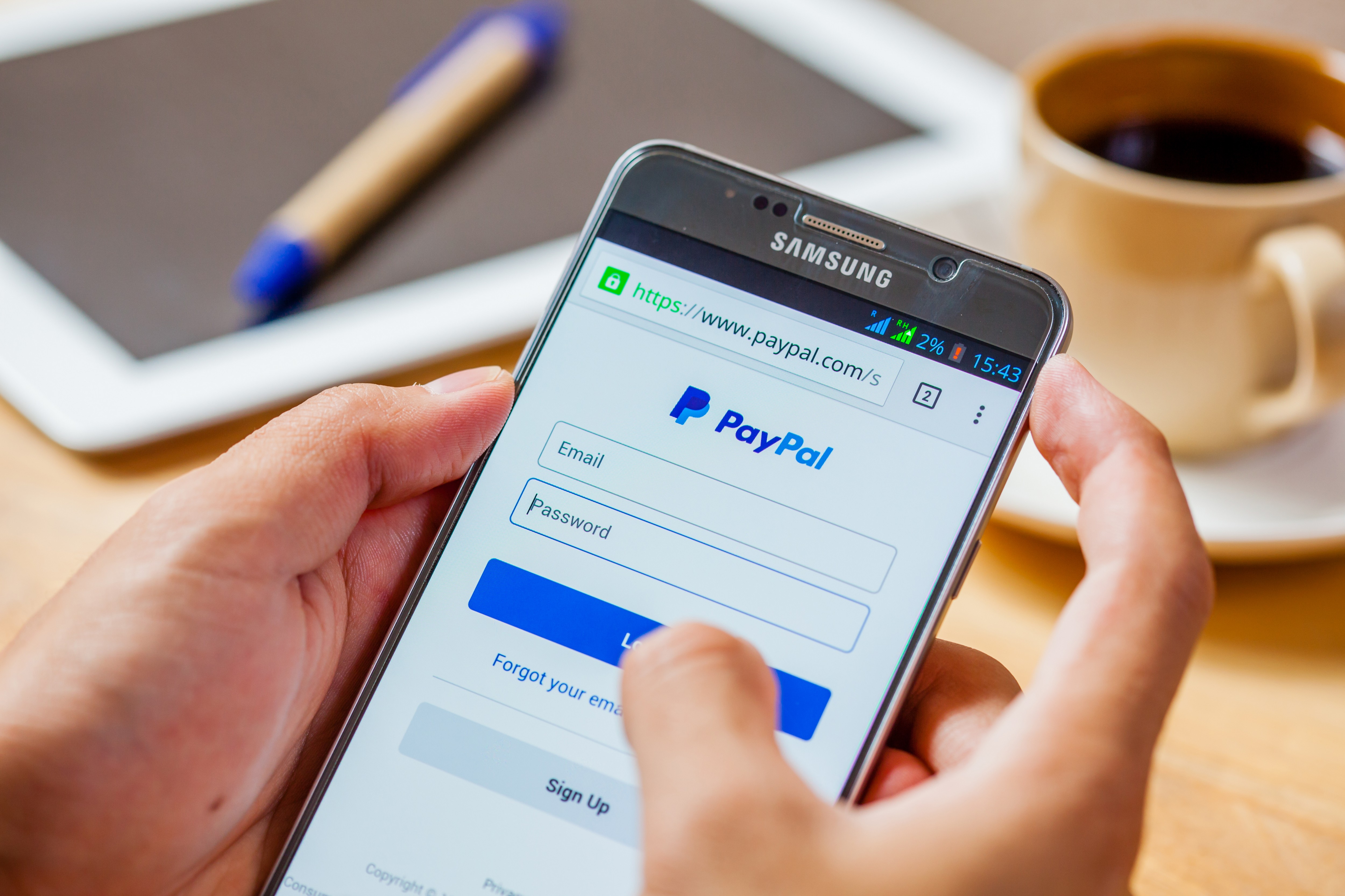 Šok na fintech tržištu! Sprema se kupovina PayPal platforme vredna više od 53 milijarde dolara