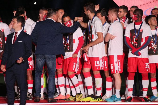 FK Crvena zvezda, proslava titule