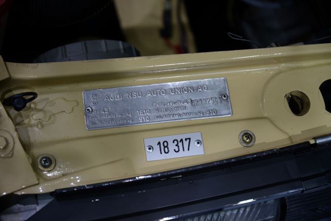 Automobil, broj šasije Automobil, broj šasije