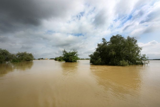 Poplave, izlivanje reka