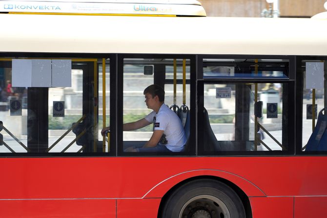 Autobus, GSP, gradski saobraćaj, putnici Autobus, GSP, gradski saobraćaj, putnici