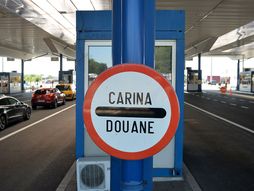 Granični prelaz Batrovci - Bajakovo, granica, Srbija i Hrvatska