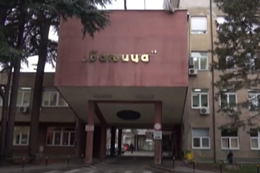 Uzas Na Ortopediji Banjica Laborantkinja Skocila Sa Prvog Sprata Telegraf Rs