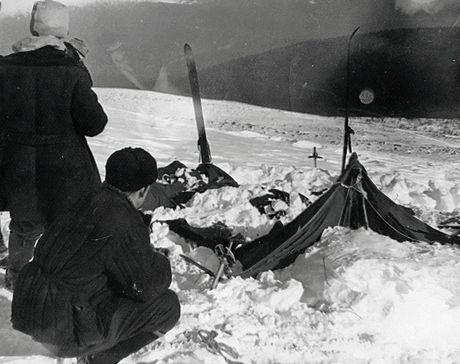 Ekspedicija Igora Djatlova, Karta koja pokazuje raspored nađenih tela u Djatlovom prevoju Dyatlov Pass Ekspedicija Igora Djatlova, Karta koja pokazuje raspored nađenih tela u Djatlovom prevoju Dyatlov Pass