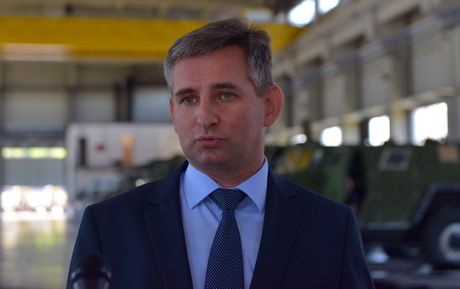 Aleksandar Vulin, fabrika Borbeni složeni sistemi, Velika Plana