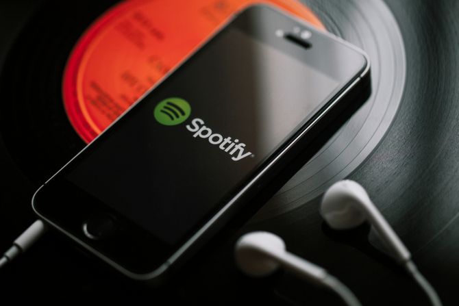 Spotify, digitalna muzika, kompanija, logo, telefon Spotify, digitalna muzika, kompanija, logo, telefon