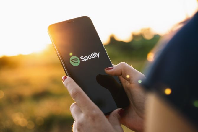 Spotify, digitalna muzika, kompanija, logo, telefon, aplikacija Spotify, digitalna muzika, kompanija, logo, telefon, aplikacija