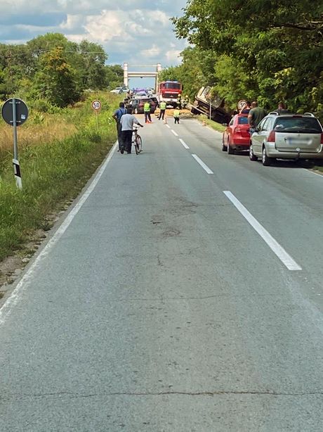 TEŠKA NESREĆA: Poginuo poljoprivrednik iz Bačkog Brestovca TEŠKA NESREĆA: Poginuo poljoprivrednik iz Bačkog Brestovca