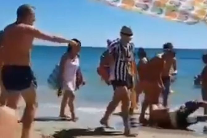 Navijač, FK Juventus, plaža, penal