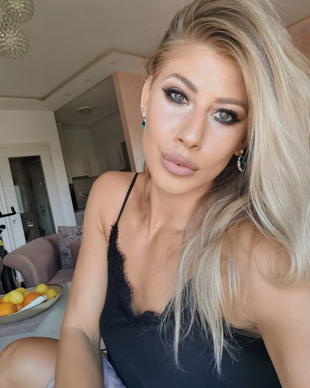 Najseksi sportistkinja Crne Gore blista za Bajram: Prelepa Majda će vas hipnotisati pogledom - Telegraf.rs