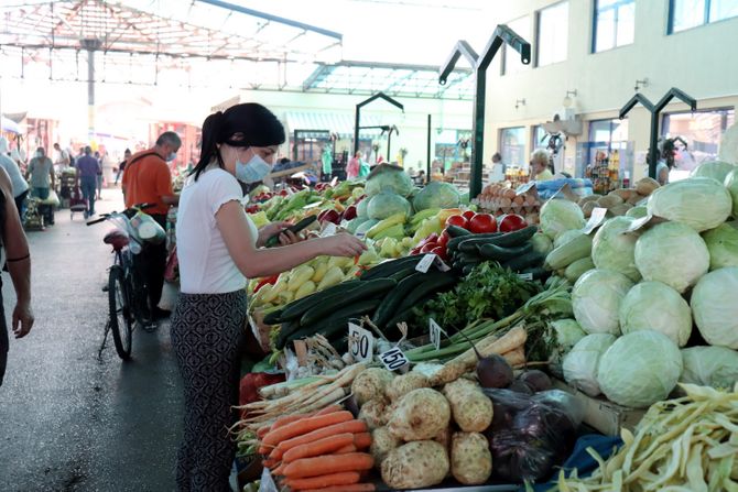 Pijaca, povrće, paradajz, krompir, paprike, Jagodina