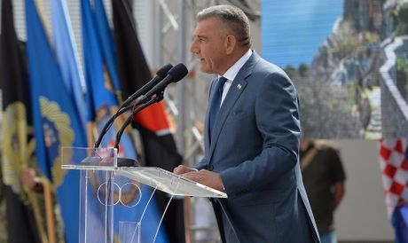 KNIN OLUJA OBELEZAVANJE KNIN OLUJA OBELEZAVANJE