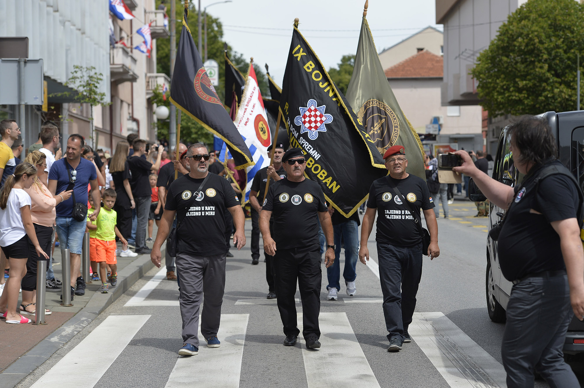 Posle ustaškog skandala u Kninu NVO podnele prijavu hrvatskoj policiji i tužilaštvu