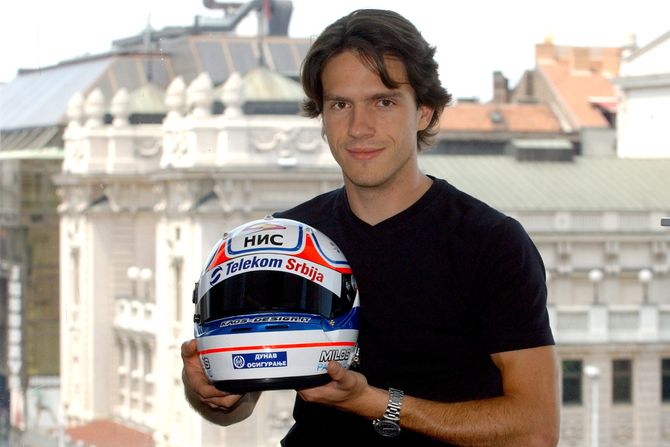 Miloš Pavlović Miloš Pavlović