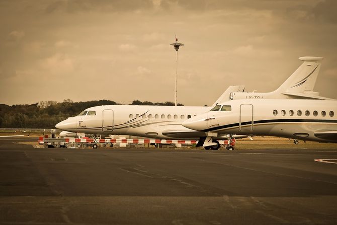 Privatni avion, aerodrom, let