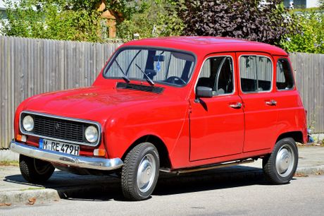 Reno 4, Renault 4, kola, auto Reno 4, Renault 4, kola, auto