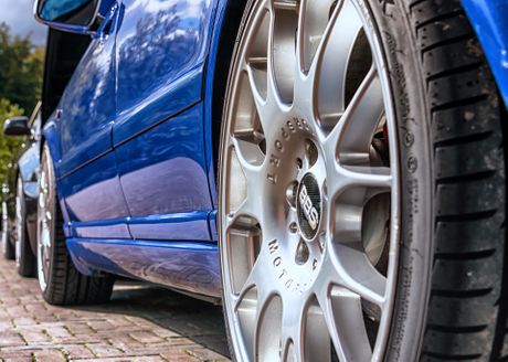 Auto, Automobil, Felne, Točkovi, Gume, Stajling Auto, Automobil, Felne, Točkovi, Gume, Stajling