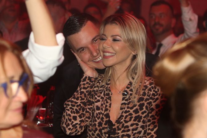 Danijela Karić Ivan Mileusnić Danijela Karić Ivan Mileusnić