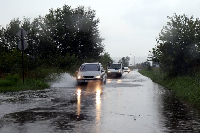 JAGODINA KISA PROLOM, nevreme, pljusak, pljuskovi