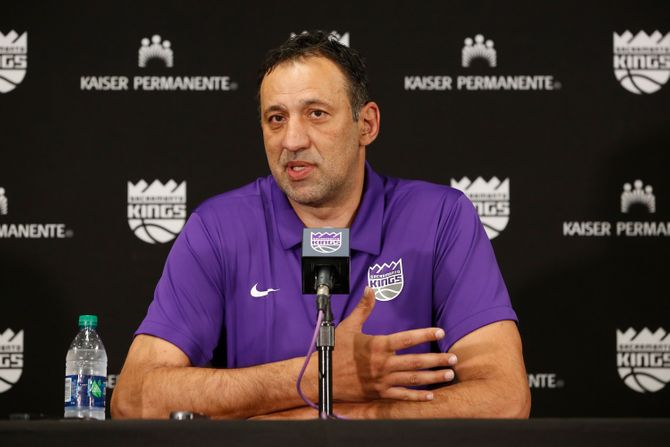Vlade Divac Vlade Divac