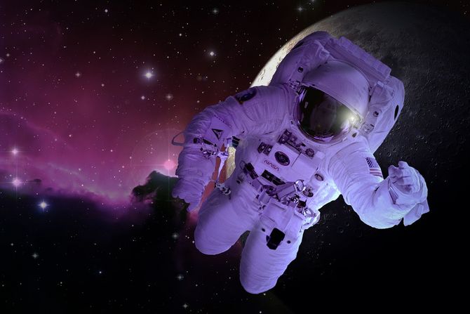 Astronaut, svemir, kosmos, bestežinsko stanje Astronaut, svemir, kosmos, bestežinsko stanje