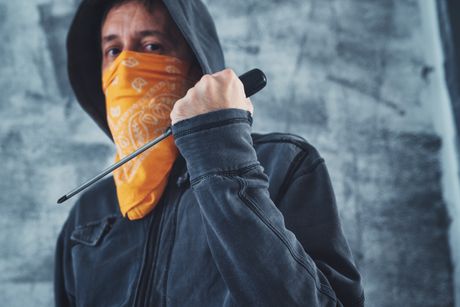 Napadac, napad, srafciger Napadac, napad, srafciger