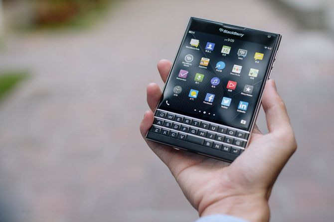 Blackberry, Blekberi, Pametni telefon Blackberry, Blekberi, Pametni telefon