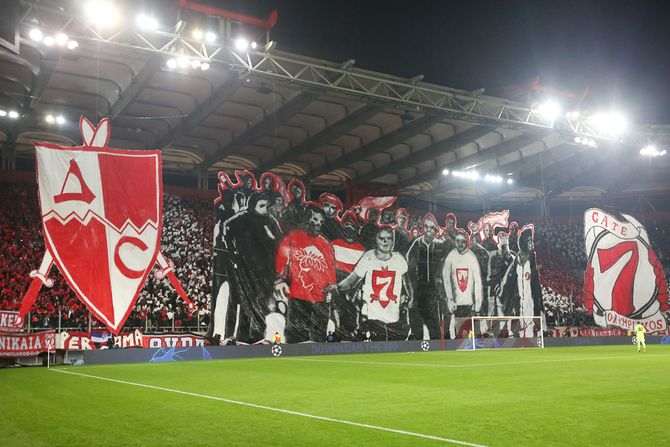 Olimpijakos, Crvena zvezda, navijači Olimpijakos, Crvena zvezda, navijači