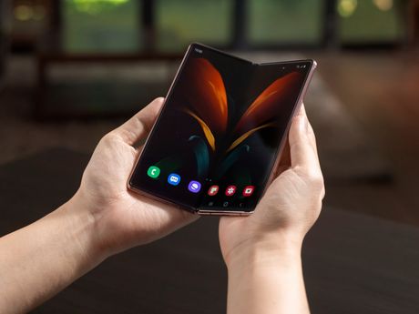 Samsung Z Fold2, pametni telefon na preklapanje