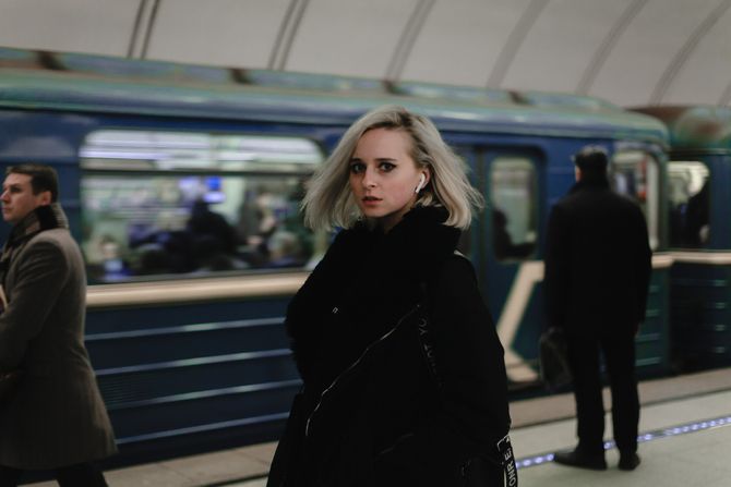 Moskva, Metro, Devojka Moskva, Metro, Devojka