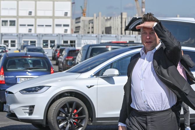 Elon Musk, Ilon Mask, Tesla Gigafactory Elon Musk, Ilon Mask, Tesla Gigafactory