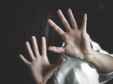 Maltretiranje devojke, silovanje