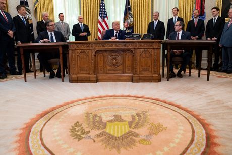 Donald Tramp, Aleksandar Vučić, Avdullah Hoti, Vašington, Bela kuća Donald Tramp, Aleksandar Vučić, Avdullah Hoti, Vašington, Bela kuća