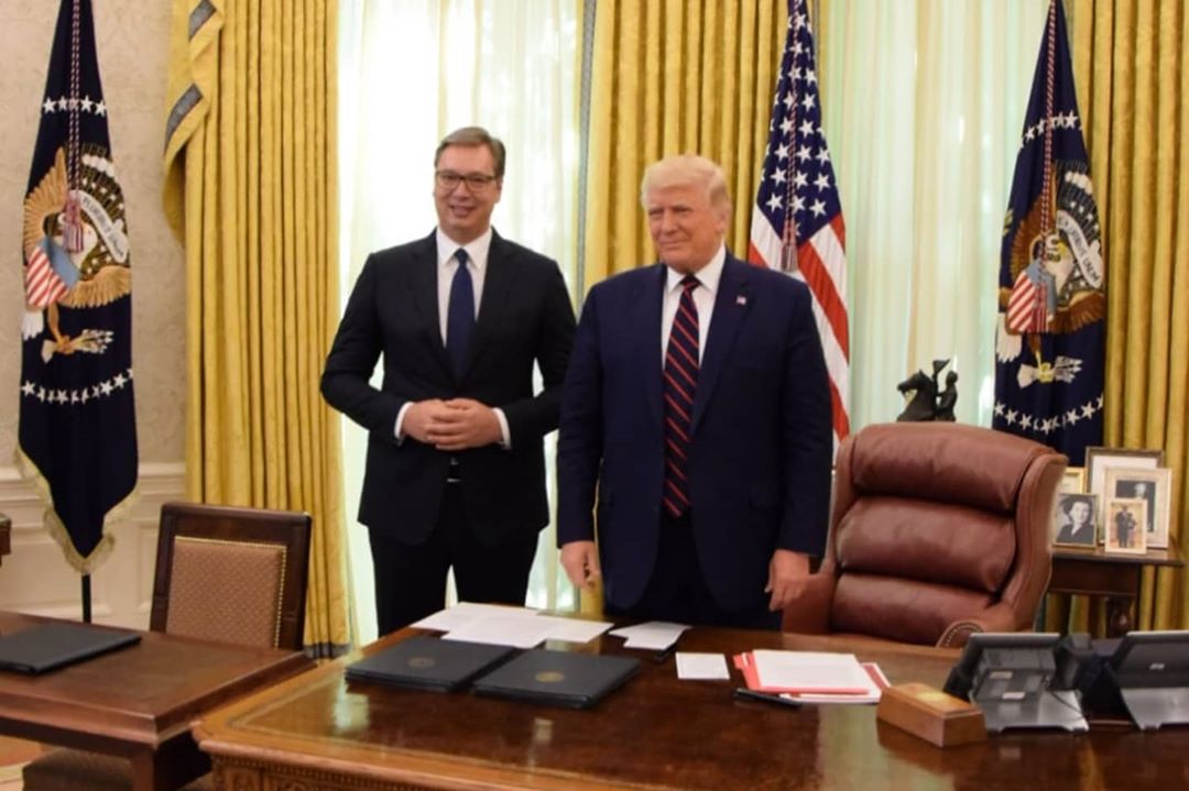 Вучич поздравил Трампа с 80-летием: Внимательно прочитайте сообщение