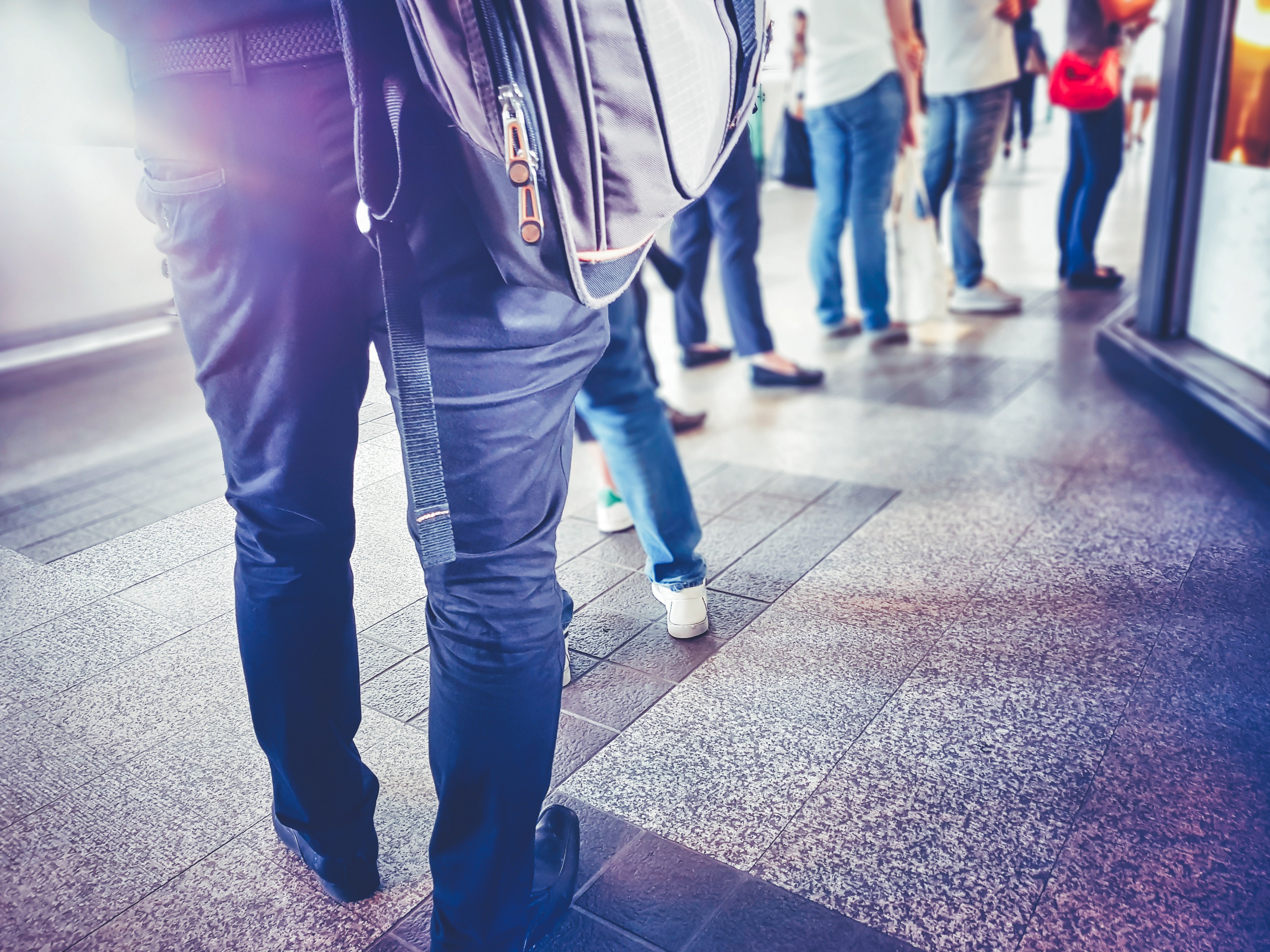 Pogledajte zašto stotine Slovenaca od sedam ujutro satima čekaju u redu, sve je snimljeno: "Ovo je sramota"