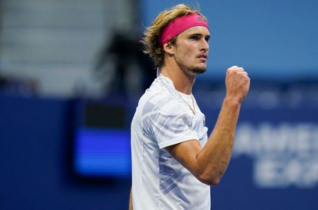 Aleksandar Zverev i Pablo Karenjo Busta Aleksandar Zverev i Pablo Karenjo Busta