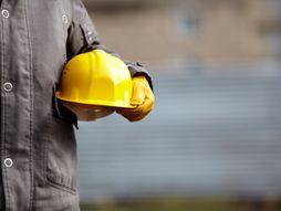 Radnik, šlem, gradilište