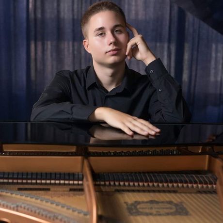 Vladimir Aćimović, pijanista, student, Niš Vladimir Aćimović, pijanista, student, Niš