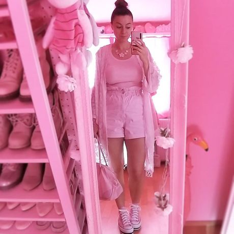 yasi pinkarella yasi pinkarella
