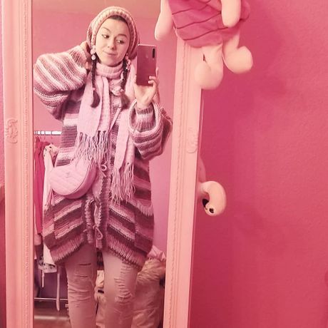yasi pinkarella yasi pinkarella