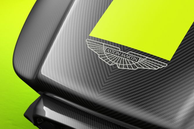 Aston Martin AMR-C01 simulator (1) Aston Martin AMR-C01 simulator (1)