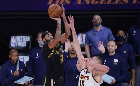 Nikola Jokić, Entoni Dejvis Nikola Jokić, Entoni Dejvis