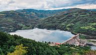 Jedno od najčistijih veštačkih jezera u Srbiji okruženo je sa 4 planine