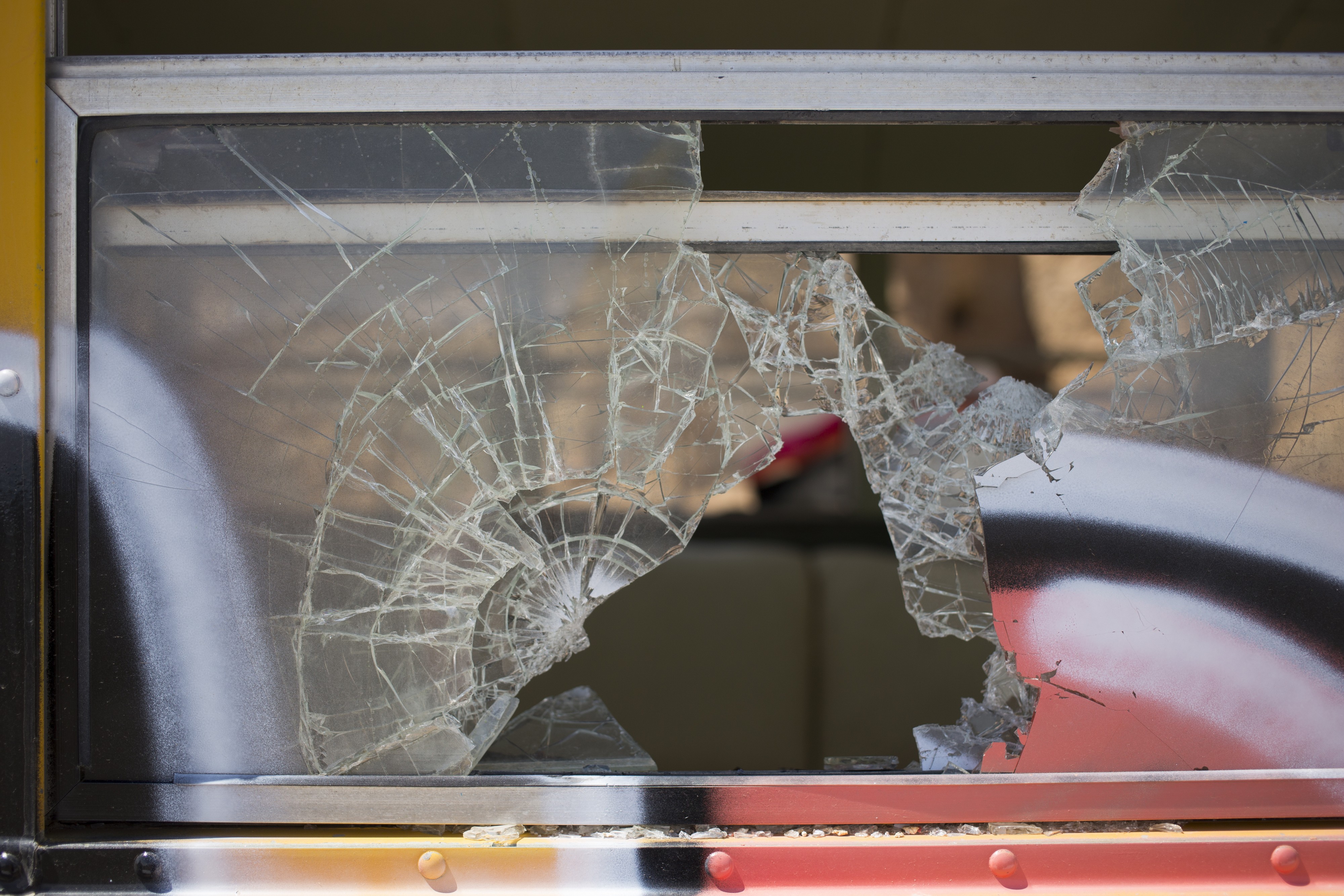 First video from scene of horrific accident in Nis: Bus drives into people standing at bus stop