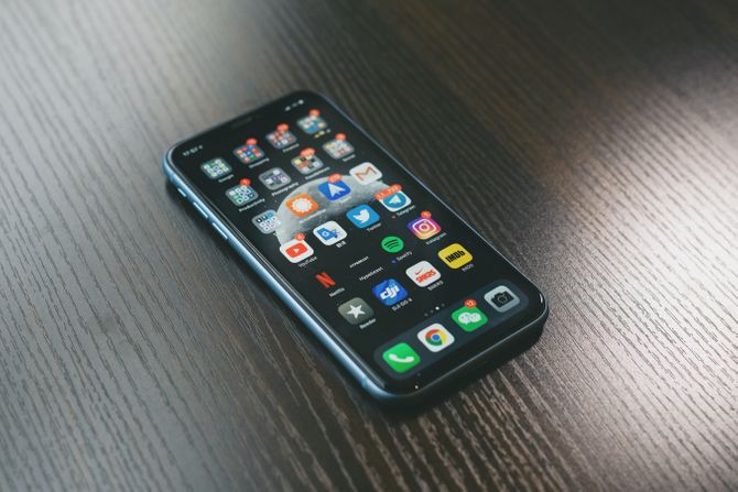 Telefon, Aplikacije Telefon, Aplikacije