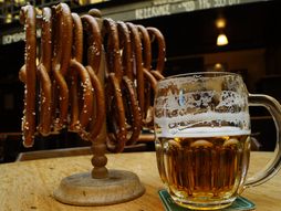 oktobarfest, perece, pivo, kobasice, nemačka